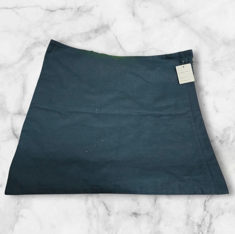 Pottery Barn Aiden Embroidered Pillow Cover Damask Floral Navy Gold 20x20